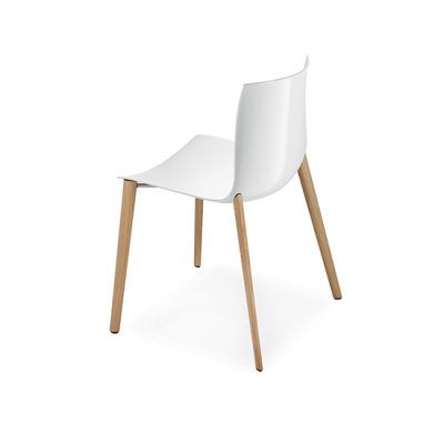 2577_n_arper_catifa46_chair_4woodlegs_polypropylene_0355 2577_n_arper_catifa46_chair_4woodlegs_polypropylene_0355